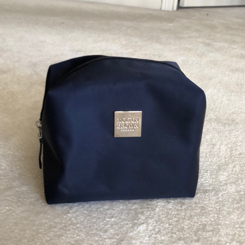 Molton Brown London navy nylon Cosmetics / Toiletry case